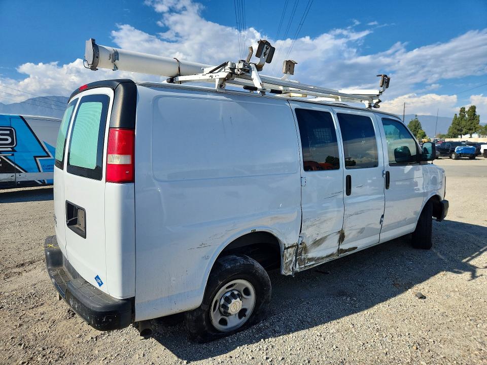 Photo 3 from auction – 2013 CHEVROLET EXPRESS G2500 with VIN 1GCWGFCB8D1902286