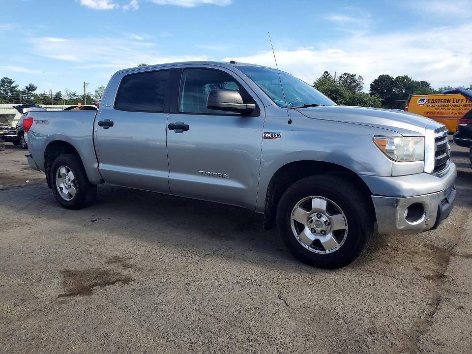 Photo 4 from auction – 2011 TOYOTA TUNDRA with VIN 5TFDY5F13BX192970