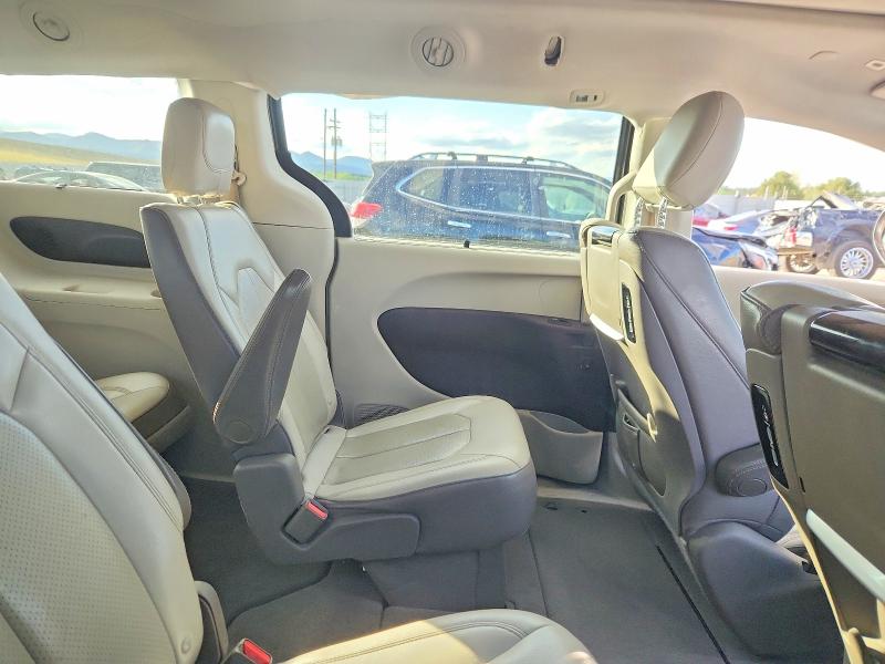 Photo 11 from auction – 2019 CHRYSLER PACIFICA with VIN 2C4RC1EG2KR506397
