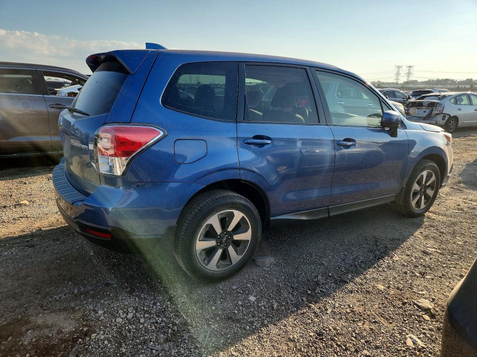 Photo 3 from auction – 2018 SUBARU FORESTER with VIN JF2SJAEC4JH438152