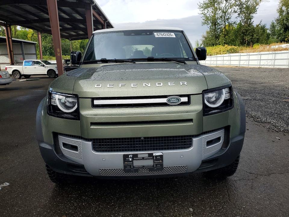 Photo 5 from auction – 2022 LAND ROVER DEFENDER with VIN SALEK7RX8N2098479