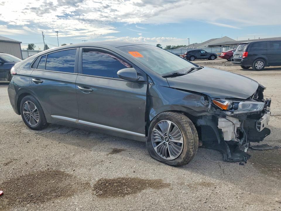 Снимка 4 от търг – 2021 HYUNDAI IONIQ с VIN KMHC65LD7MU250515