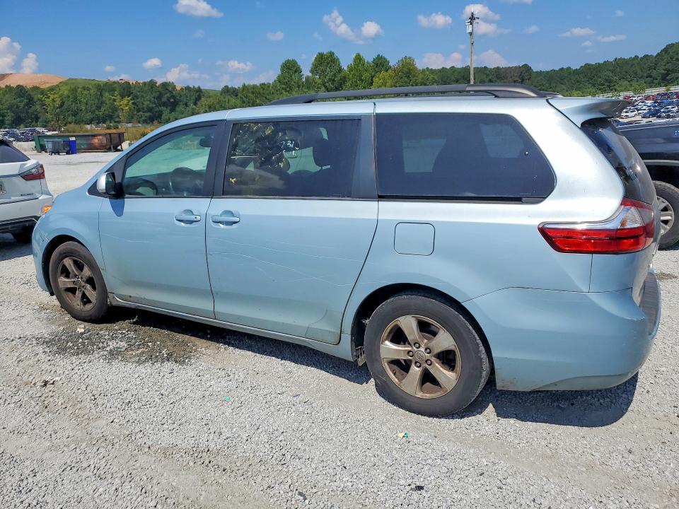 Photo 2 from auction – 2015 TOYOTA SIENNA with VIN 5TDKK3DC9FS631196