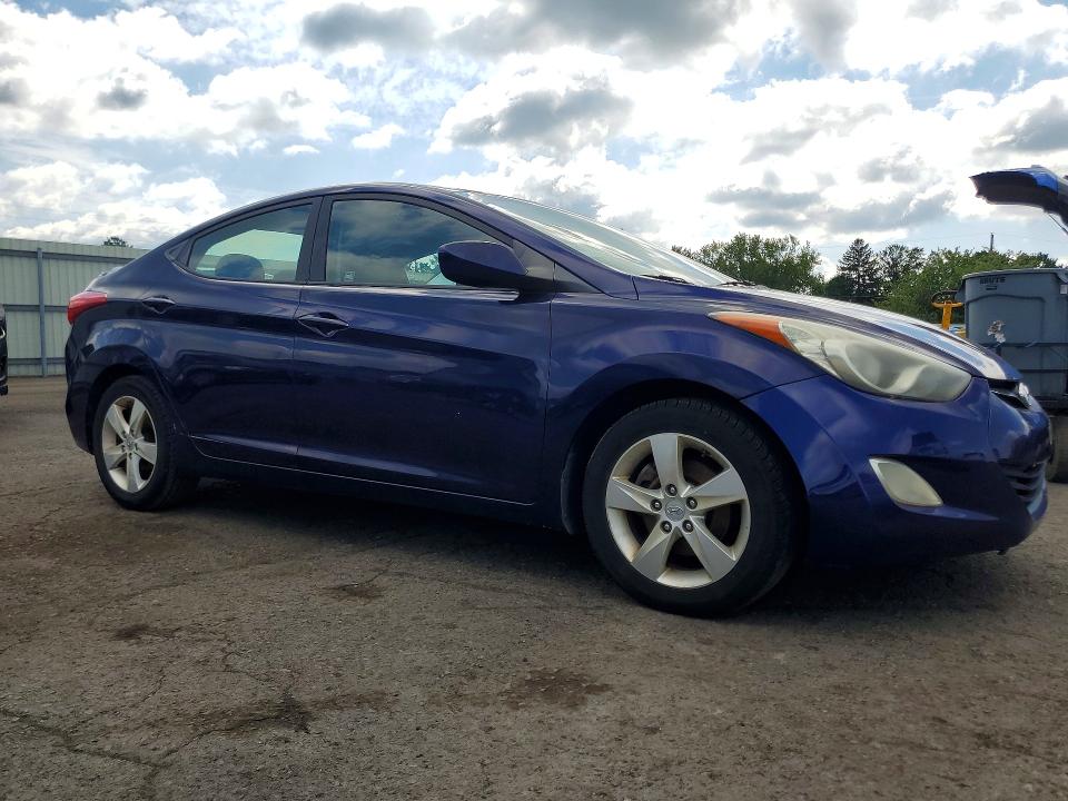 Photo 4 from auction – 2012 HYUNDAI ELANTRA with VIN 5NPDH4AE8CH103282