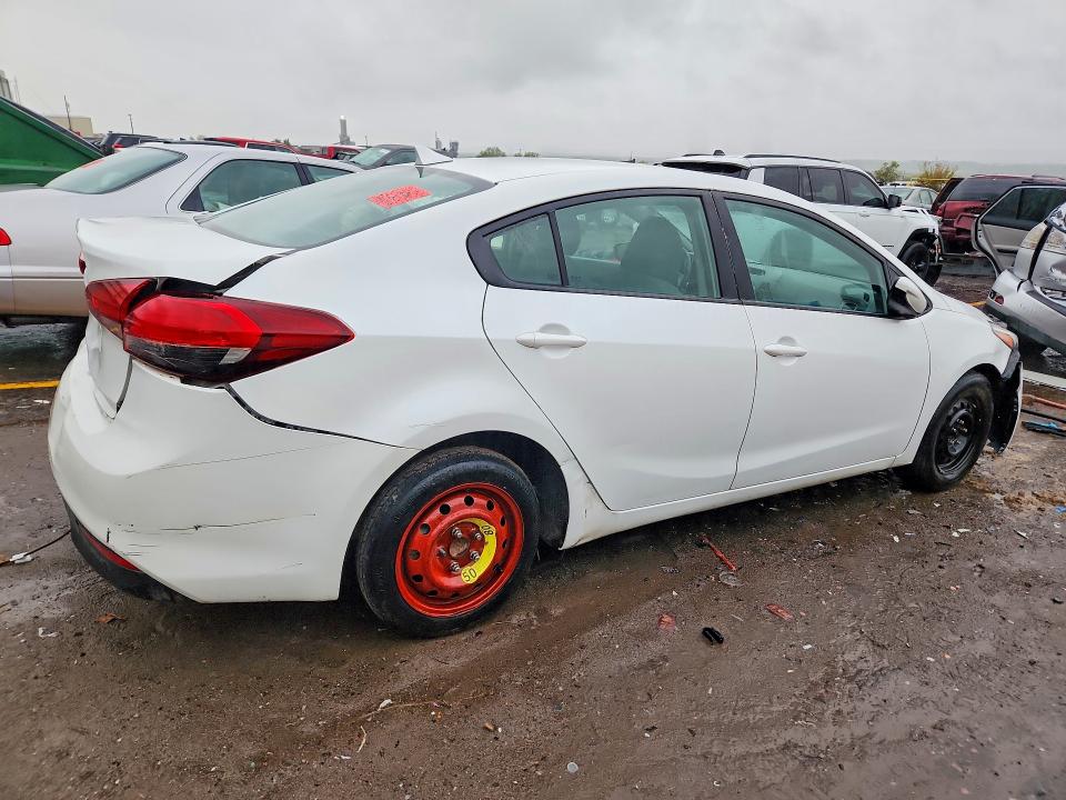 Photo 3 from auction – 2017 KIA FORTE with VIN 3KPFL4A72HE138274