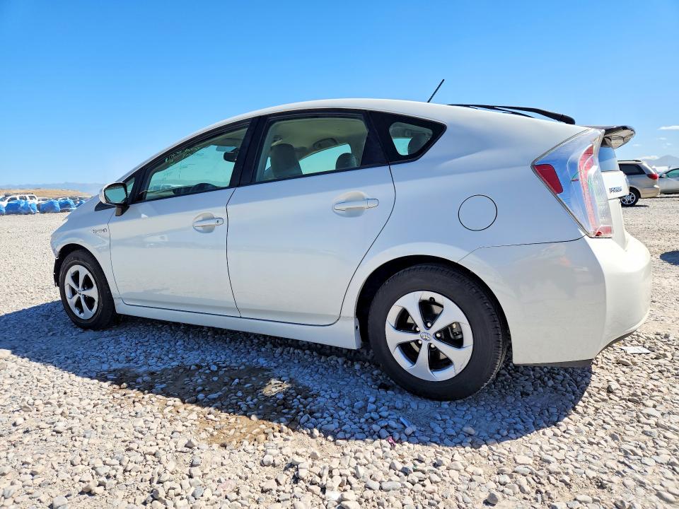Photo 2 from auction – 2015 TOYOTA PRIUS with VIN JTDKN3DU3F0425617
