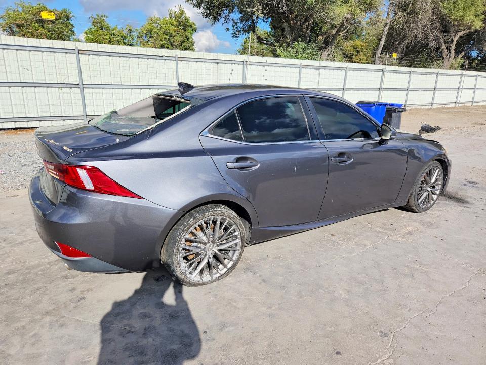 Foto 3 de la subasta – 2015 LEXUS IS con VIN JTHBF1D26F5076034