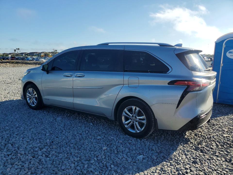 Photo 2 from auction – 2021 TOYOTA SIENNA with VIN 5TDESKFC7MS007642