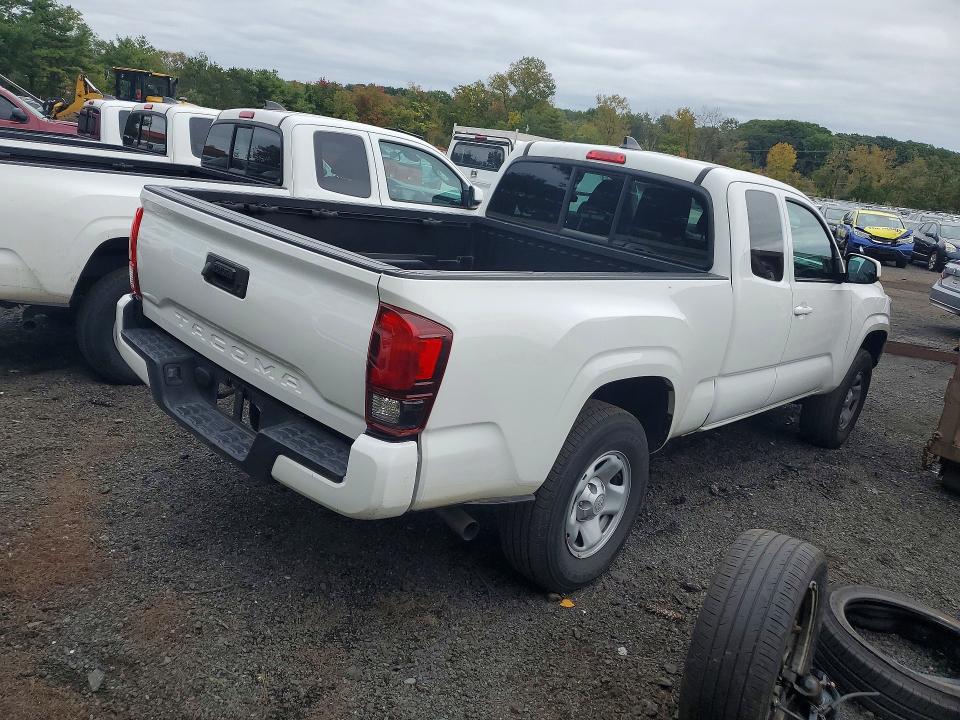 Photo 3 from auction – 2023 TOYOTA TACOMA with VIN 3TYRX5GN4PT083476