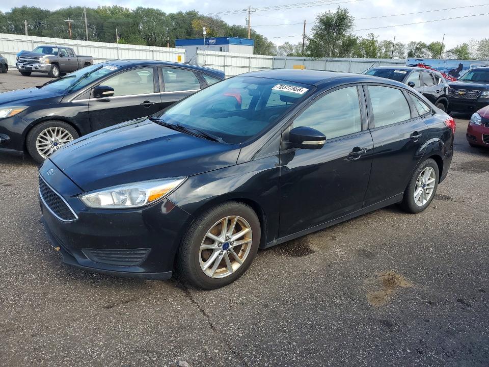FORD FOCUS 2015 z numerem VIN 1FADP3F22FL319677 - Zdjęcie z aukcji
