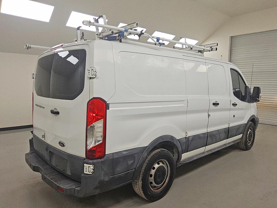 Photo 3 from auction – 2017 FORD TRANSIT with VIN 1FTYE1ZM4HKB35126