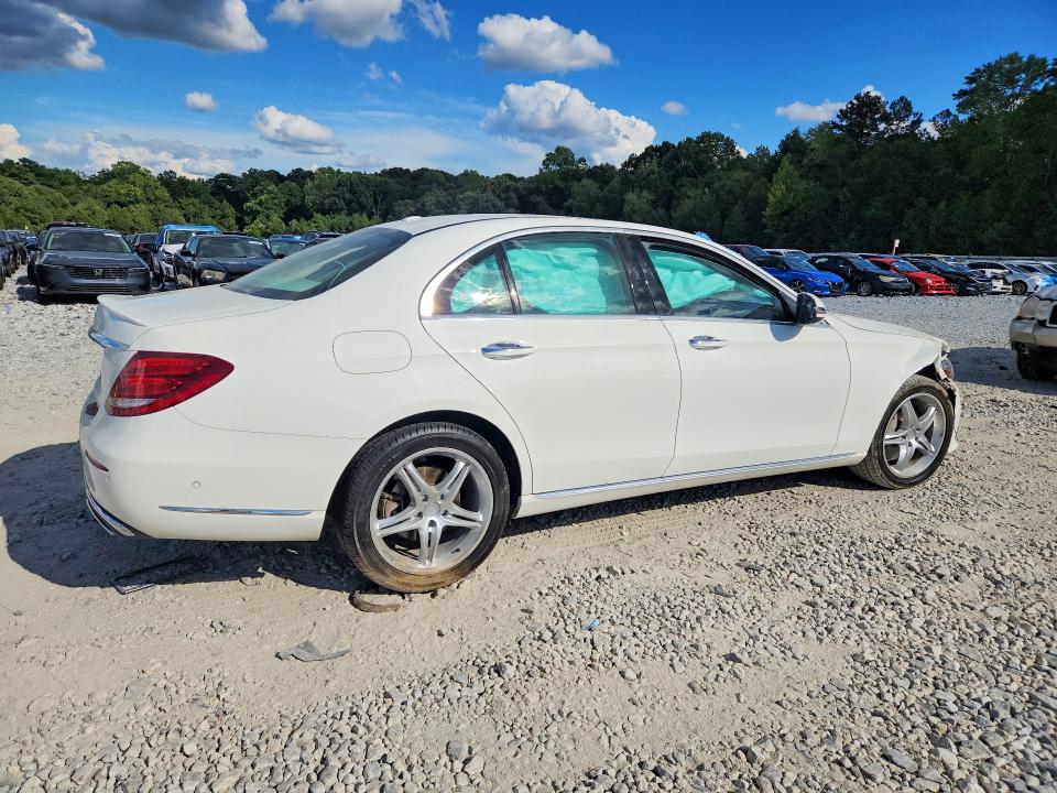 Снимка 3 от търг – 2017 MERCEDES-BENZ E с VIN WDDZF4JBXHA127203