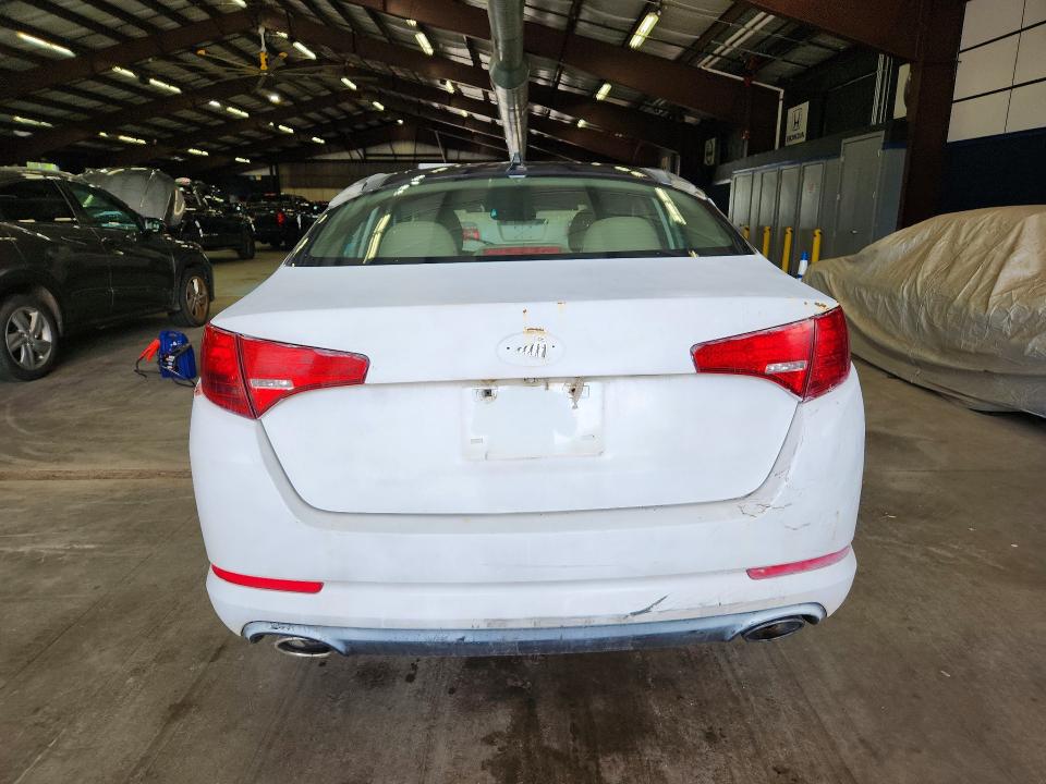 Снимка 6 от търг – 2013 KIA OPTIMA с VIN 5XXGN4A72DG245325