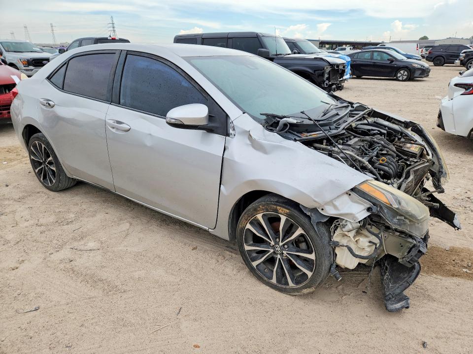 Photo 4 from auction – 2017 TOYOTA COROLLA with VIN 5YFBURHEXHP622284