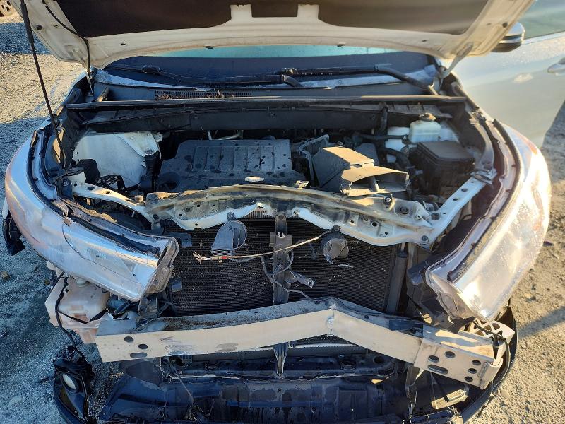 Снимка 12 от търг – 2016 TOYOTA HIGHLANDER с VIN 5TDJKRFH9GS238727