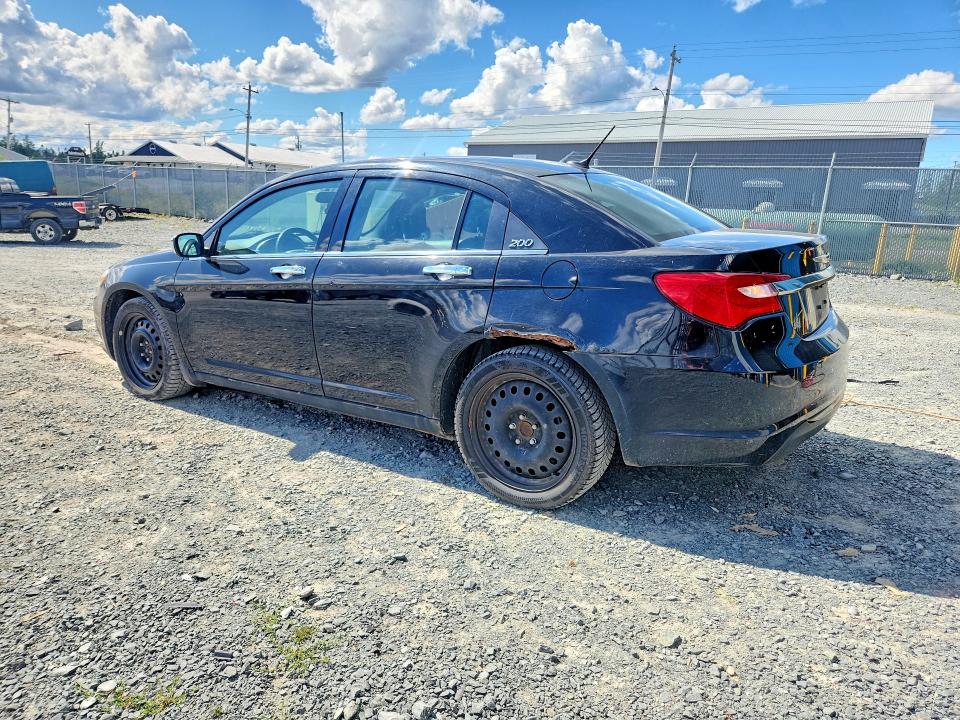Photo 2 from auction – 2013 CHRYSLER 200 with VIN 1C3CCBCG8DN667369