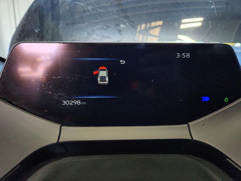 Photo 9 from auction – 2023 TOYOTA PRIUS with VIN JTDADABU2P3006311