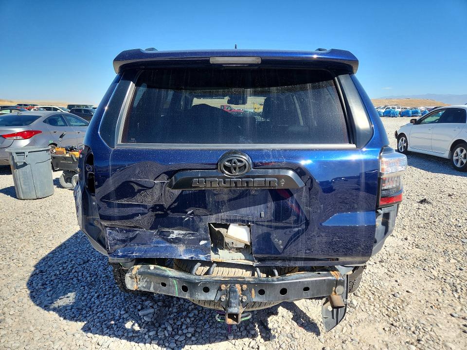 Photo 6 from auction – 2020 TOYOTA 4RUNNER with VIN JTEBU5JR2L5794395