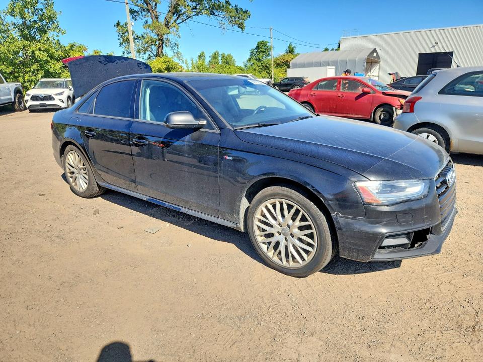 Foto 4 de la subasta – 2015 AUDI A4 con VIN WAUBFCFL6FN028601