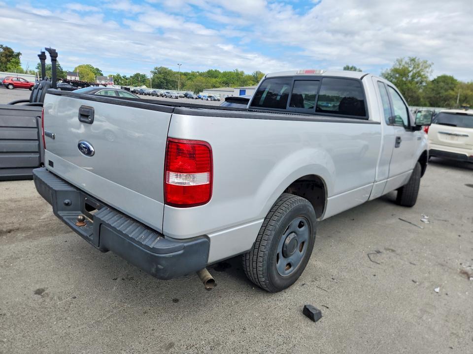 Photo 3 from auction – 2006 FORD F150 with VIN 1FTRF12266NA78109