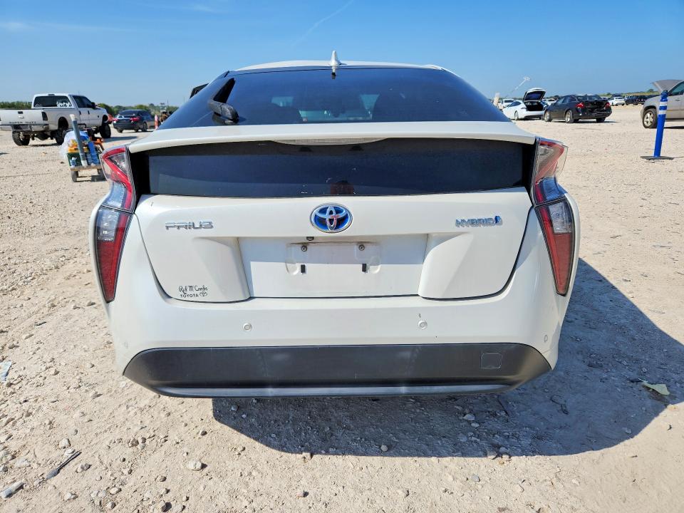 Photo 6 from auction – 2018 TOYOTA PRIUS with VIN JTDKBRFU0J3070468