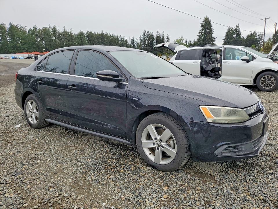 Photo 4 from auction – 2014 VOLKSWAGEN JETTA with VIN 3VW637AJ0EM212237