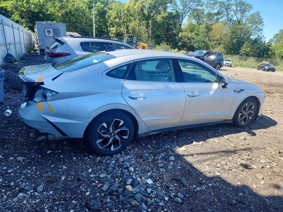 Photo 3 from auction – 2024 HYUNDAI SONATA with VIN KMHL64JA2RA418394