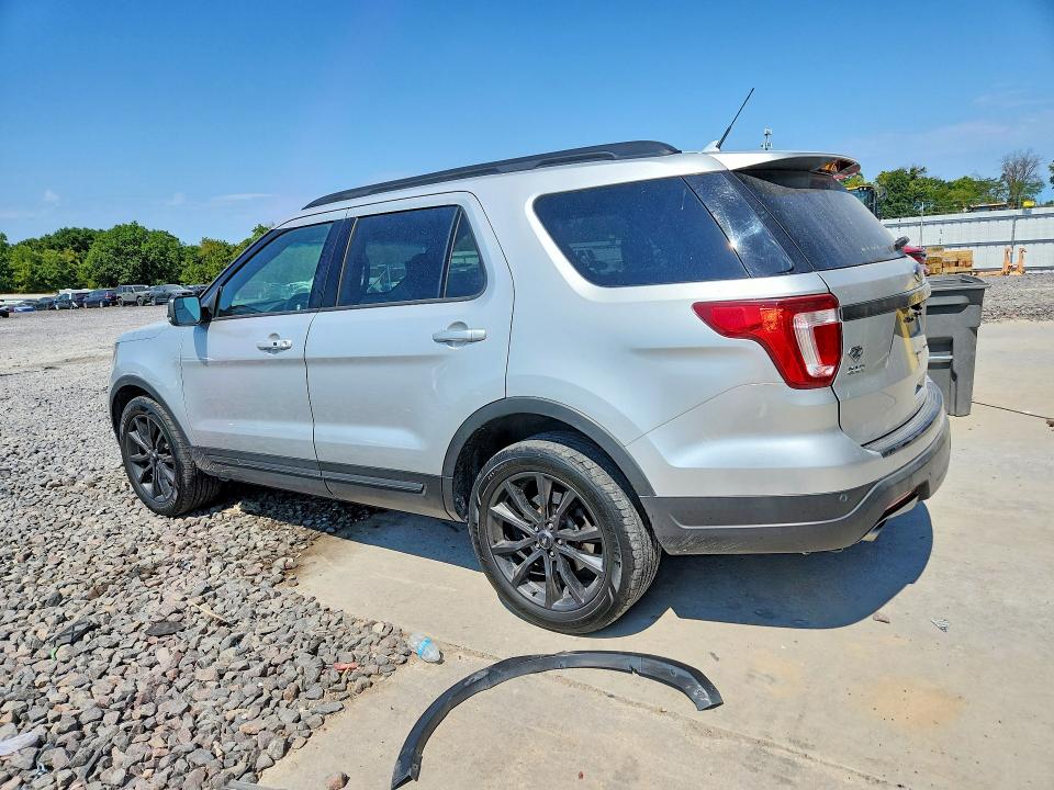 Снимка 2 от търг – 2018 FORD EXPLORER с VIN 1FM5K8D81JGC27376