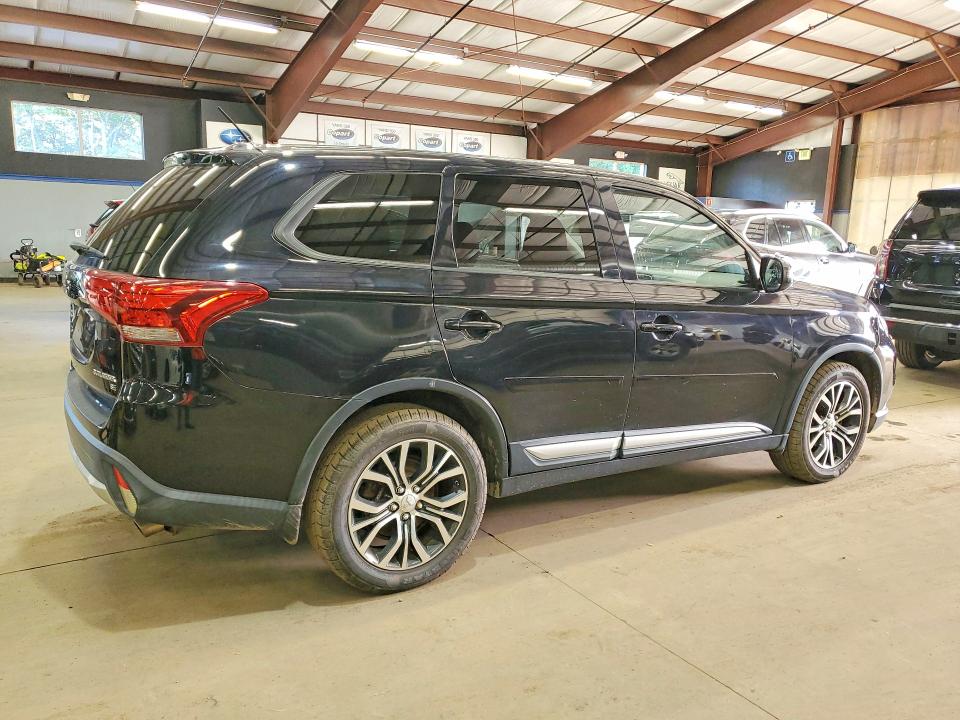 Photo 3 from auction – 2016 MITSUBISHI OUTLANDER with VIN JA4AZ3A36GZ024324