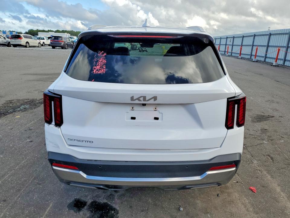 صورة رقم 6 من المزاد - 2024 KIA SORENTO مع VIN 5XYRL4JC7RG288301