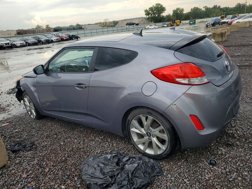 Zdjęcie 2 z aukcji – 2016 HYUNDAI VELOSTER z VIN KMHTC6AD7GU279955