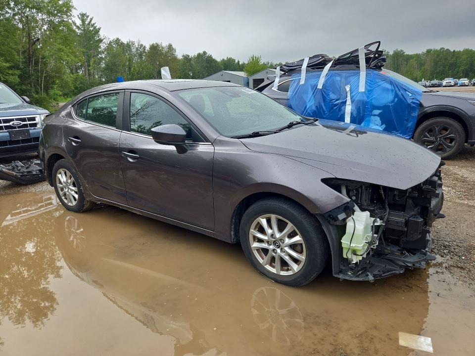 Photo 4 from auction – 2018 MAZDA 3 with VIN 3MZBN1V78JM254881