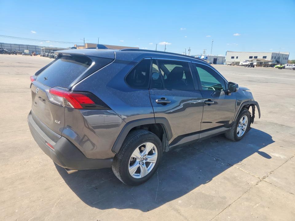 Photo 3 from auction – 2020 TOYOTA RAV4 with VIN 2T3W1RFV9LC049133