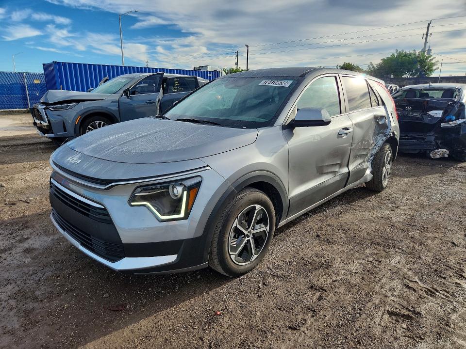 KIA NIRO 2026 with VIN KNDCP3LE5T5326546 - Photo from auction