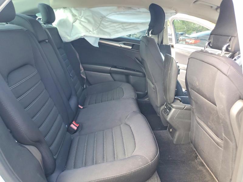 Foto 10 de la subasta – 2015 FORD FUSION con VIN 3FA6P0H74FR130272
