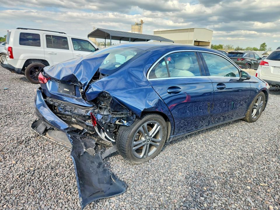 Снимка 3 от търг – 2020 MERCEDES-BENZ A с VIN W1K3G4EB7LJ233680
