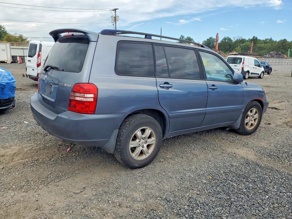 Снимка 3 от търг – 2003 TOYOTA HIGHLANDER с VIN JTEHF21A030153014