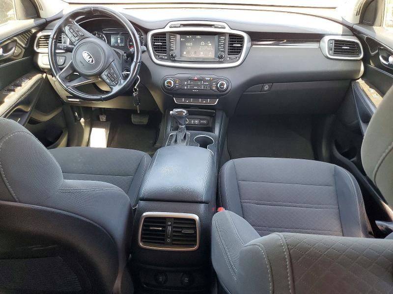 Photo 8 from auction – 2017 KIA SORENTO with VIN 5XYPGDA36HG253422