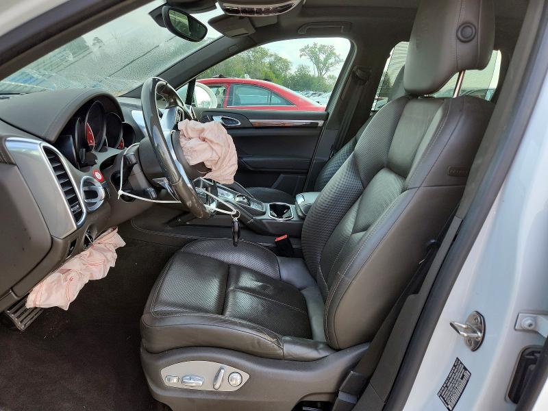 Photo 7 from auction – 2017 PORSCHE CAYENNE with VIN WP1AB2A23HLA52418