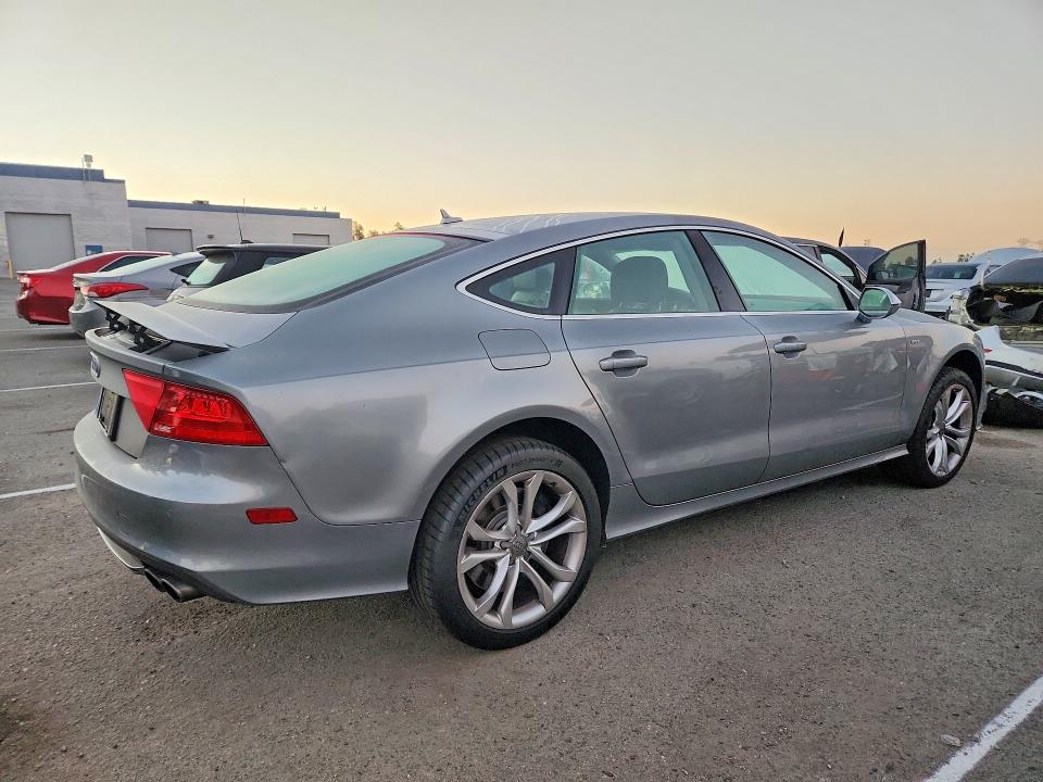 Photo 3 from auction – 2014 AUDI S7 with VIN WAUW2AFC7EN018966