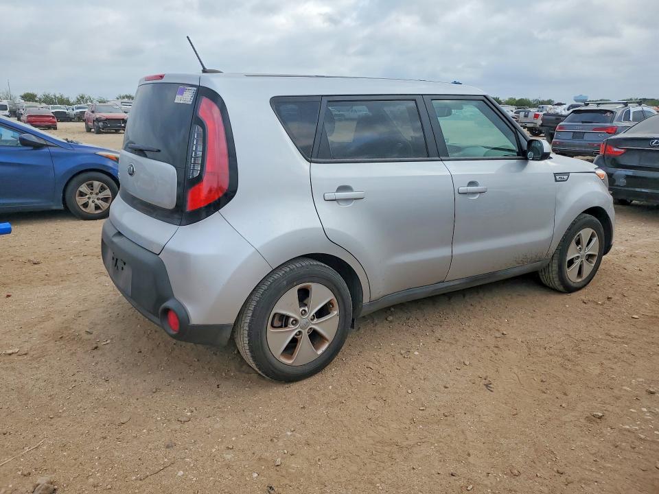 Photo 3 from auction – 2016 KIA SOUL with VIN KNDJN2A21G7866034