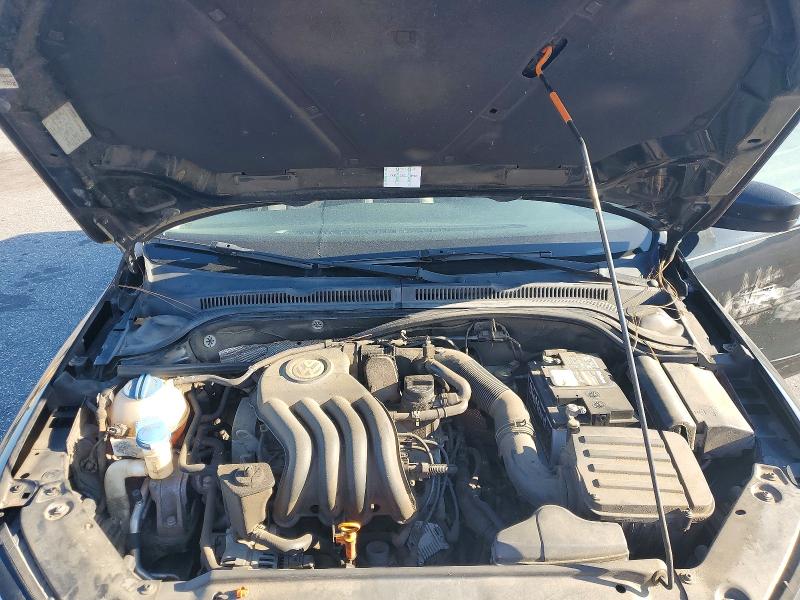 Снимка 11 от търг – 2012 VOLKSWAGEN JETTA с VIN 3VW2K7AJ0CM398845