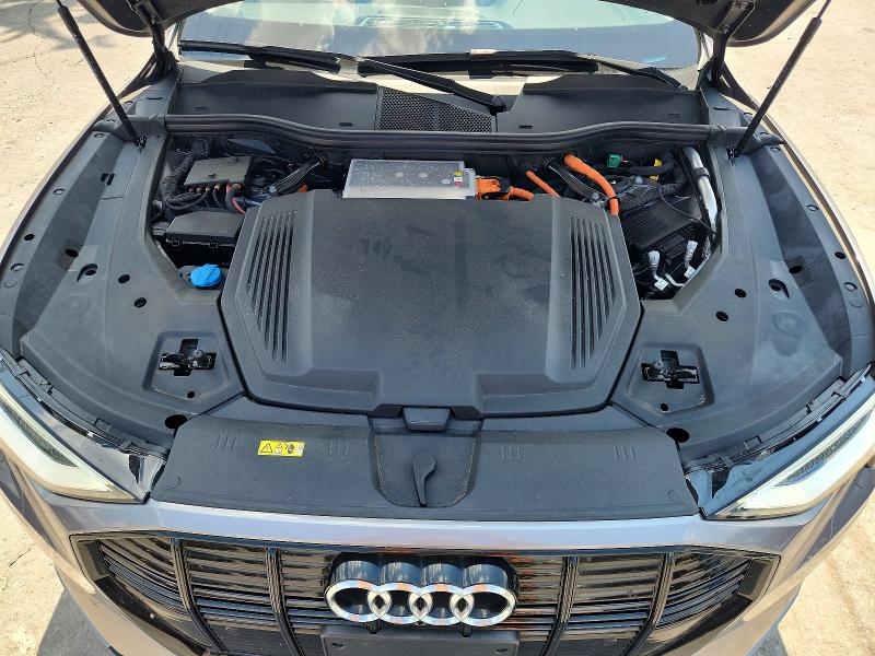 Фото 12 с аукциона – 2021 AUDI E-TRON с VIN WA1LAAGE3MB019499