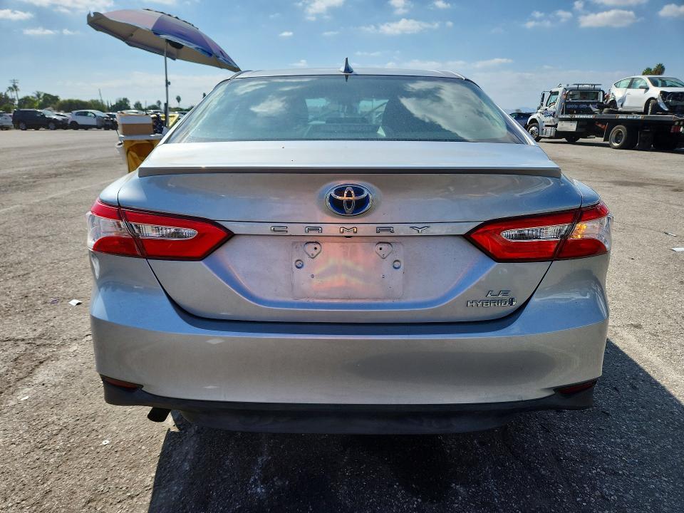 Photo 6 from auction – 2020 TOYOTA CAMRY with VIN 4T1C31AK8LU535838