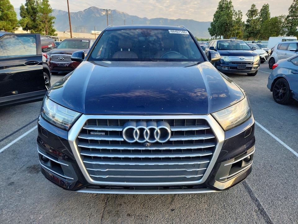 Photo 5 from auction – 2018 AUDI Q7 with VIN WA1VAAF78JD010521