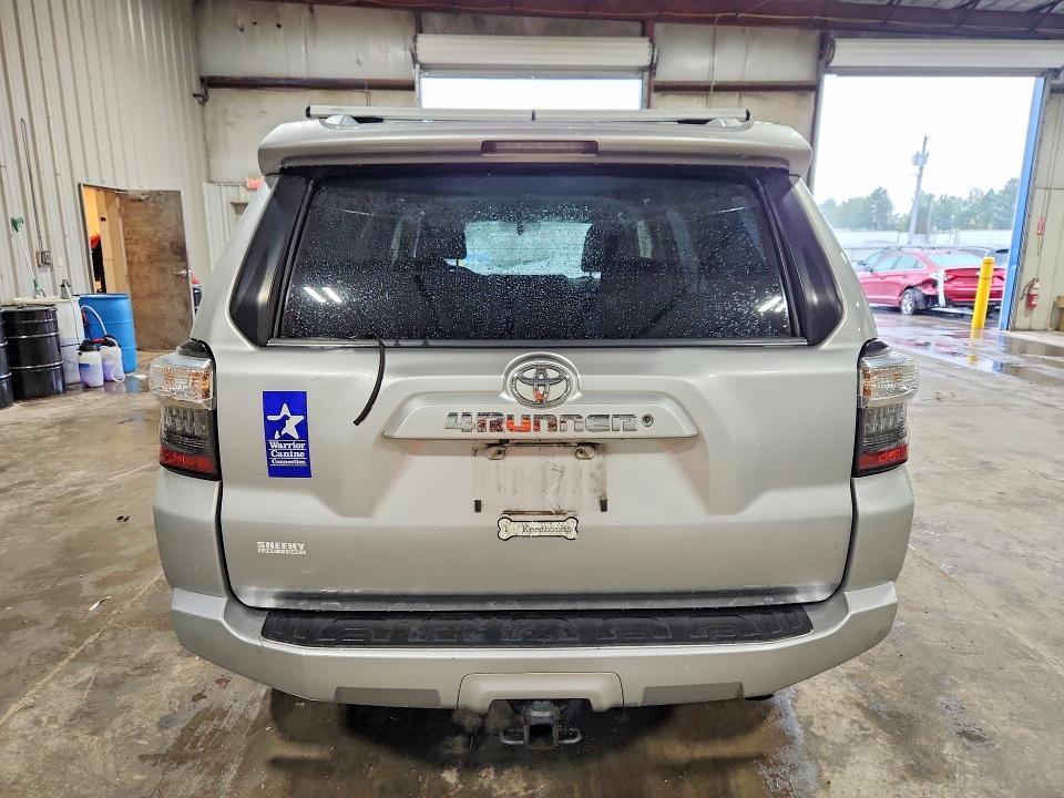 Photo 6 from auction – 2016 TOYOTA 4RUNNER with VIN JTEBU5JR8G5403384