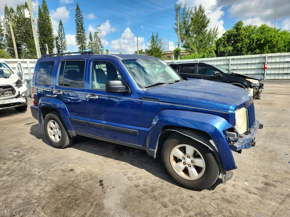 Photo 4 from auction – 2009 JEEP LIBERTY with VIN 1J8GP28K49W549988