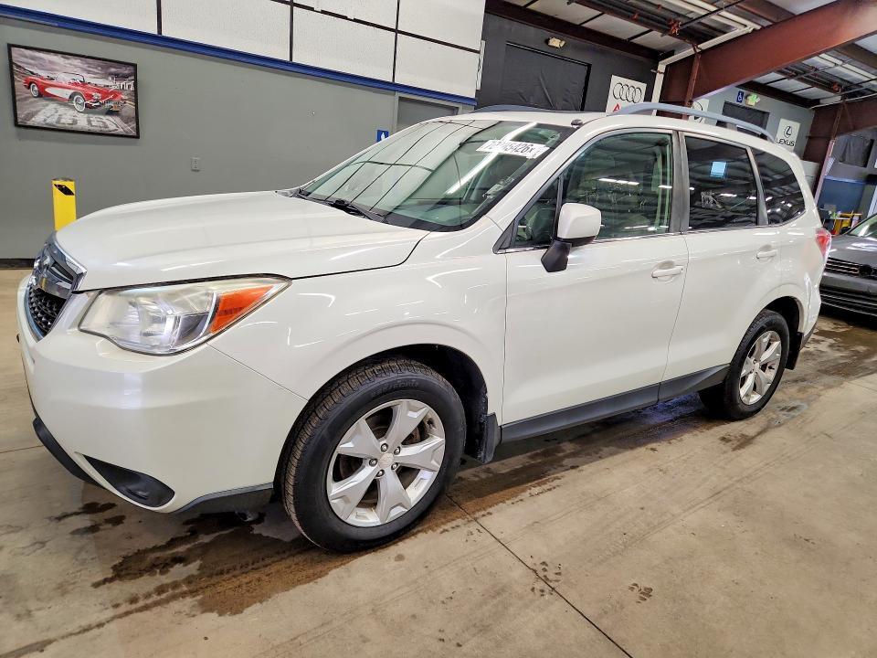 SUBARU FORESTER 2015 с VIN JF2SJAHC5FH424943 - Фото с аукциона
