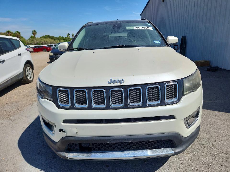 Photo 5 from auction – 2019 JEEP COMPASS with VIN 3C4NJDCB9KT674127