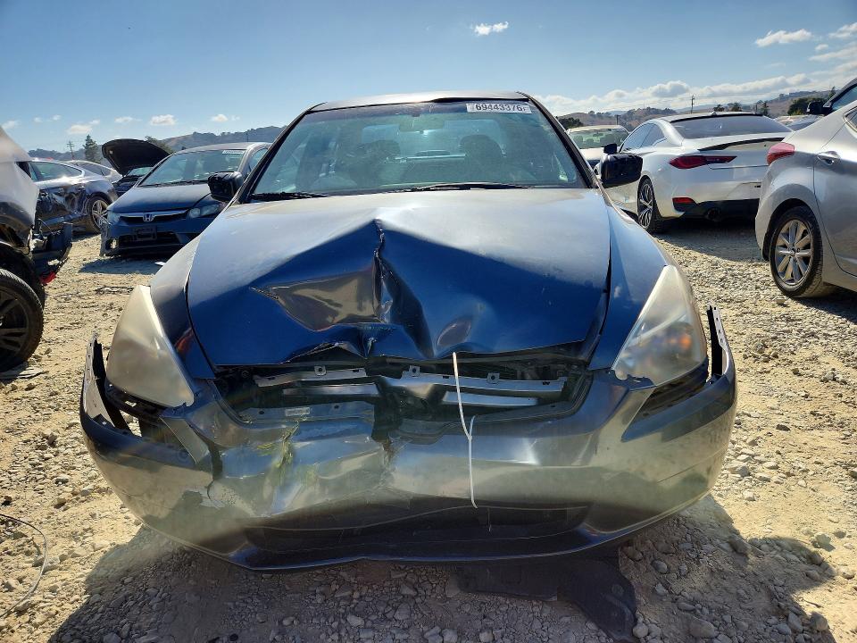 Снимка 5 от търг – 2003 HONDA ACCORD с VIN JHMCM56383C080486